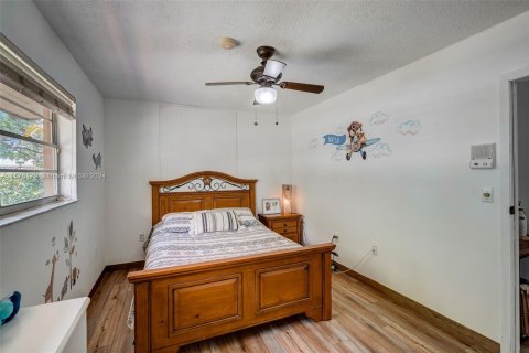 Купить виллу или дом в Хомстед, Флорида 3 спальни, 183.11м2, № 1145271 - фото 24