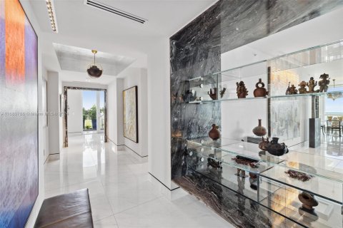 Condo in Miami, Florida, 4 bedrooms  № 1411896 - photo 6