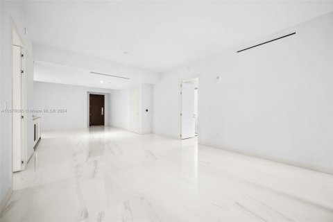 Condo in Miami, Florida, 2 bedrooms  № 1411894 - photo 8