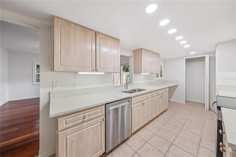 Condominio en venta en Orlando, Florida, 2 dormitorios, 151.8 m2 № 1109146 - foto 13