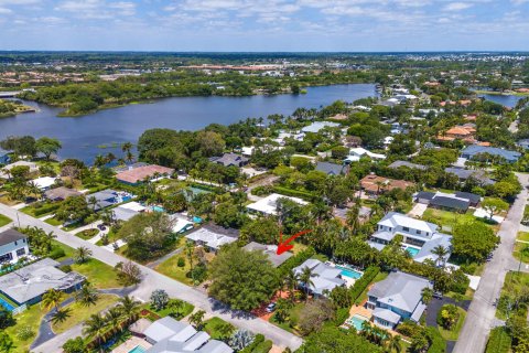 Villa ou maison à vendre à Delray Beach, Floride: 2 chambres, 148.74 m2 № 1141391 - photo 4