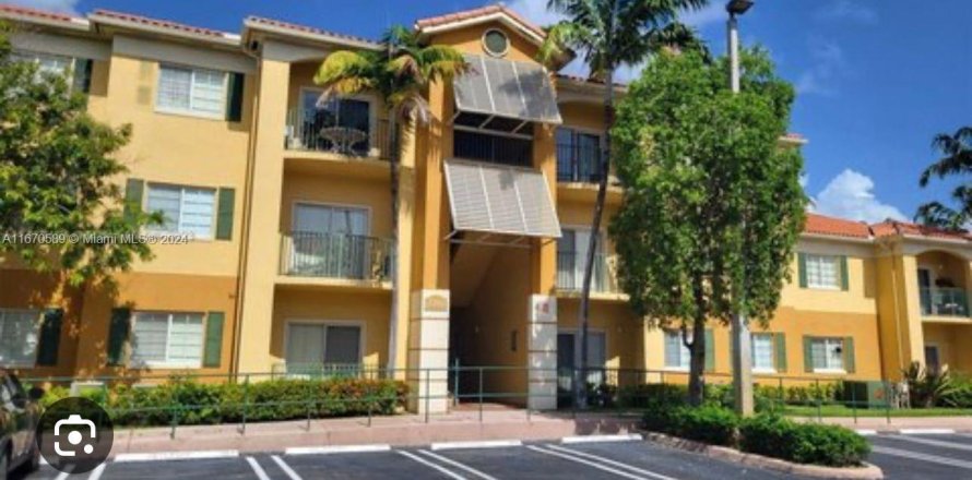 Apartment in Doral, Florida 2 bedrooms, 84.54 sq.m. № 1391970