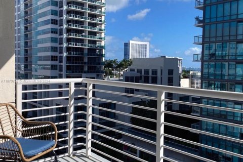 Condo in Miami, Florida, 2 bedrooms  № 1391973 - photo 10