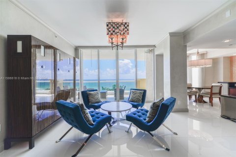 Condo in Sunny Isles Beach, Florida, 3 bedrooms  № 1178707 - photo 3