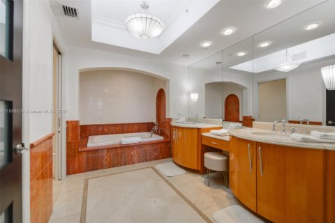 Copropriété à vendre à Sunny Isles Beach, Floride: 3 chambres, 205.69 m2 № 1178707 - photo 15