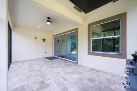 House in Stuart, Florida 3 bedrooms, 179.12 sq.m. № 1178580 - photo 3