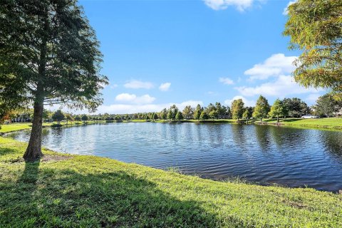 Townhouse in Odessa, Florida 2 bedrooms, 164.62 sq.m. № 1400630 - photo 28