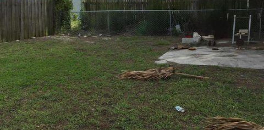 House in Riviera Beach, Florida 2 bedrooms, 66.89 sq.m. № 849986