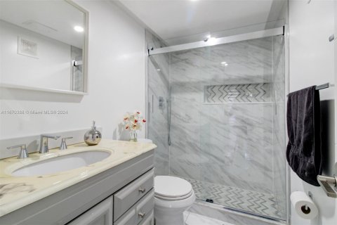 Condominio en venta en Miami, Florida, 2 dormitorios, 115.94 m2 № 1391967 - foto 11