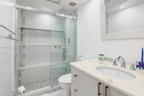 Condominio en venta en Miami, Florida, 2 dormitorios, 115.94 m2 № 1391967 - foto 14