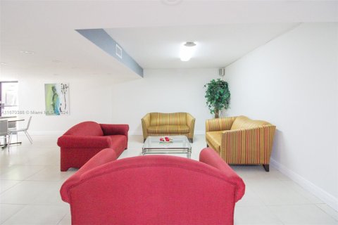 Condominio en venta en Miami, Florida, 2 dormitorios, 115.94 m2 № 1391967 - foto 19