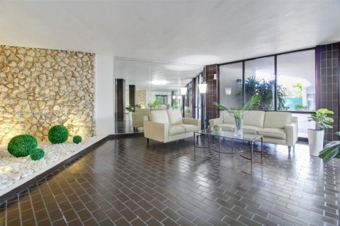 Copropriété à vendre à Miami, Floride: 2 chambres, 115.94 m2 № 1391967 - photo 24