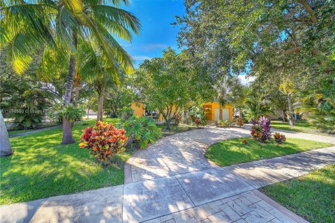 Casa en venta en Hollywood, Florida, 3 dormitorios, 140.75 m2 № 1391968 - foto 3