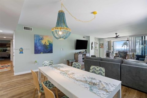 Condominio en venta en Islamorada, Village of Islands, Florida, 4 dormitorios, 168.43 m2 № 785118 - foto 14