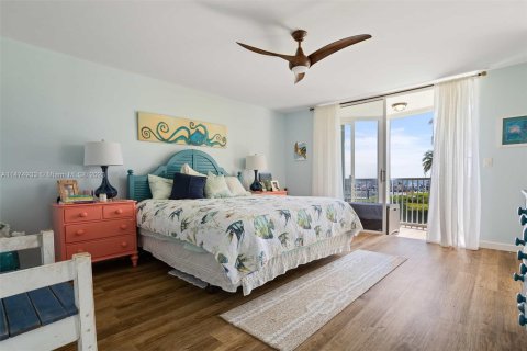Condominio en venta en Islamorada, Village of Islands, Florida, 4 dormitorios, 168.43 m2 № 785118 - foto 16