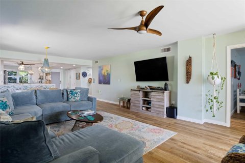 Condominio en venta en Islamorada, Village of Islands, Florida, 4 dormitorios, 168.43 m2 № 785118 - foto 13