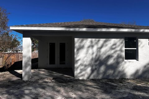 House in Okeechobee, Florida 3 bedrooms, 130.06 sq.m. № 977154 - photo 5