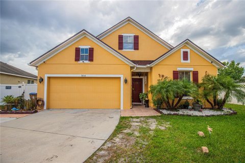 House in Kissimmee, Florida 5 bedrooms, 240.06 sq.m. № 1296958 - photo 2