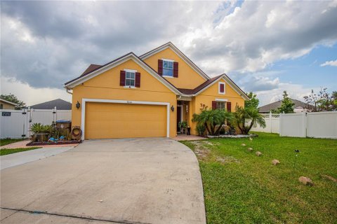 Villa ou maison à vendre à Kissimmee, Floride: 5 chambres, 240.06 m2 № 1296958 - photo 3