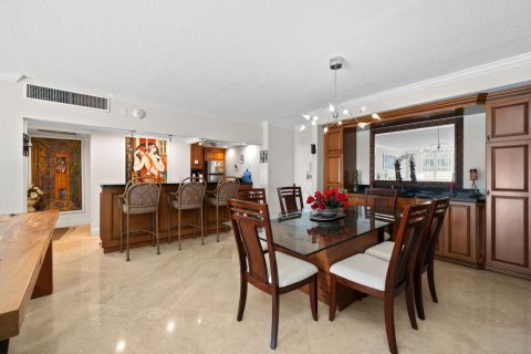 Condominio en venta en Boca Raton, Florida, 2 dormitorios, 142.6 m2 № 805537 - foto 17