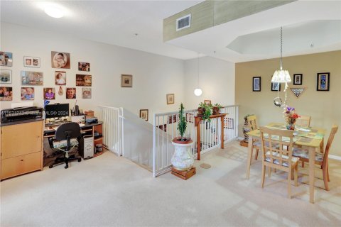 Condominio en venta en Doral, Florida, 3 dormitorios, 136.01 m2 № 1003579 - foto 3