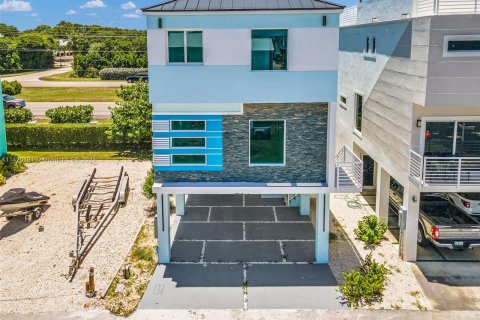 Villa ou maison à vendre à Key Largo, Floride: 3 chambres № 616061 - photo 1
