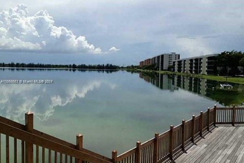 Condo in Oakland Park, Florida, 1 bedroom  № 1135549 - photo 21