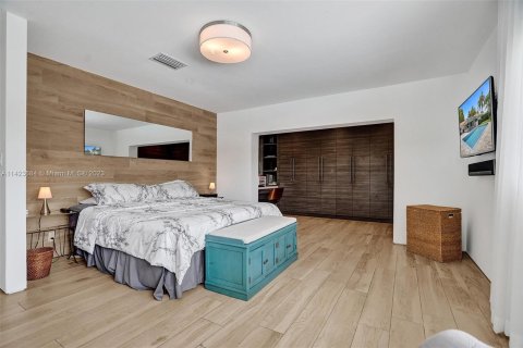 Casa en venta en North Miami, Florida, 3 dormitorios, 219.25 m2 № 660328 - foto 16