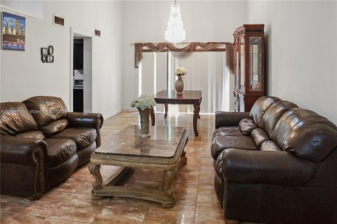 Casa en venta en Miramar, Florida, 4 dormitorios, 207.92 m2 № 1327431 - foto 8