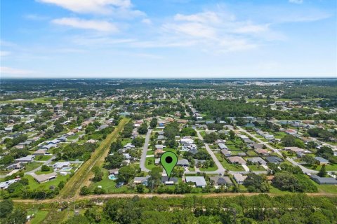 House in Palm Bay, Florida 3 bedrooms, 111.48 sq.m. № 1319638 - photo 26