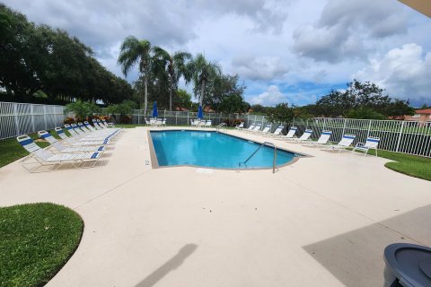 Touwnhouse à vendre à Boynton Beach, Floride: 3 chambres, 148.27 m2 № 708487 - photo 3