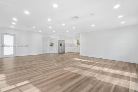 Villa ou maison à vendre à Miami Gardens, Floride: 3 chambres, 174.66 m2 № 1270409 - photo 26