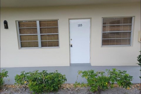 Condo in Vero Beach, Florida, 1 bedroom  № 1185312 - photo 26