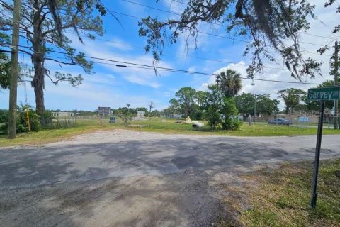 Land in New Port Richey, Florida № 1152884 - photo 14