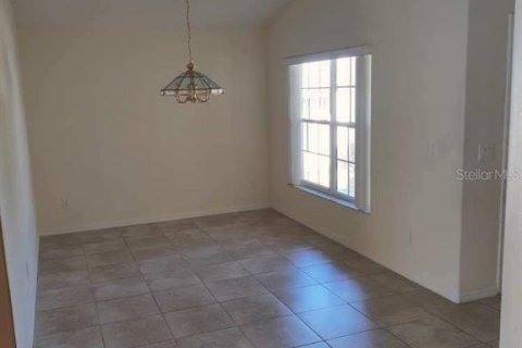 House in Kissimmee, Florida 4 bedrooms, 166.39 sq.m. № 1347178 - photo 3