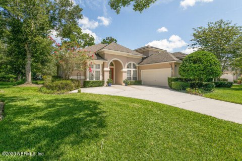 House in St. Johns, Florida 5 bedrooms, 275.36 sq.m. № 769495 - photo 1