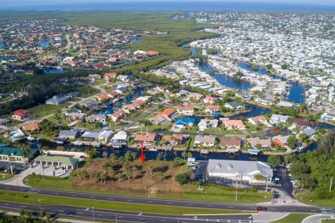 Terreno en venta en Punta Gorda, Florida № 1296125 - foto 8