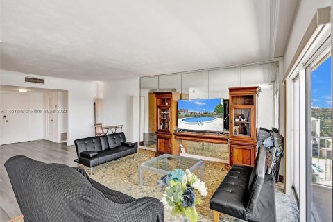 Condo in Bay Harbor Islands, Florida, 1 bedroom  № 1360516 - photo 4