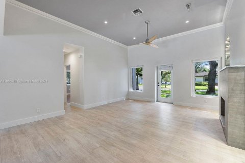 Villa ou maison à vendre à Coral Gables, Floride: 3 chambres, 184.97 m2 № 1360476 - photo 24