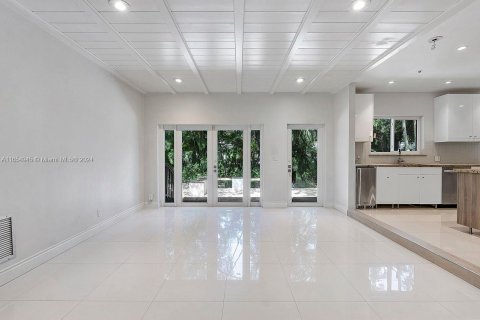 Villa ou maison à vendre à Coral Gables, Floride: 3 chambres, 184.97 m2 № 1360476 - photo 3