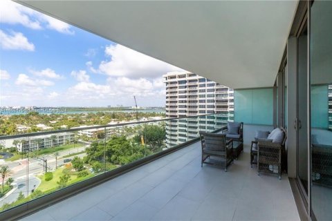 Copropriété à louer à Bal Harbour, Floride: 2 chambres, 158.31 m2 № 1360441 - photo 2