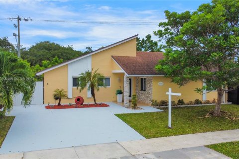 Villa ou maison à vendre à Miami, Floride: 3 chambres, 114.36 m2 № 1378978 - photo 27