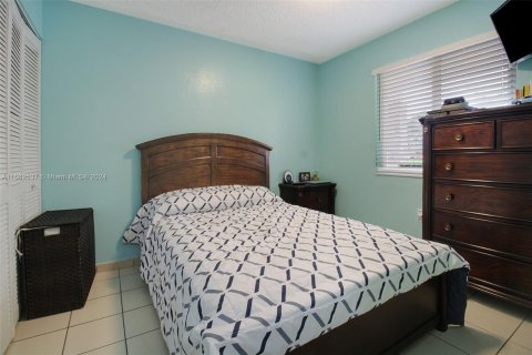 Casa en venta en Miami, Florida, 3 dormitorios, 114.36 m2 № 1378978 - foto 11