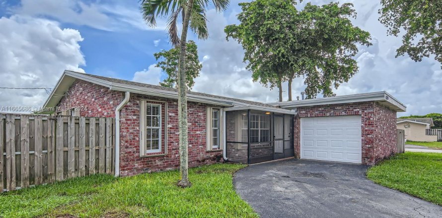 Casa en Sunrise, Florida 3 dormitorios, 131.74 m2 № 1378755