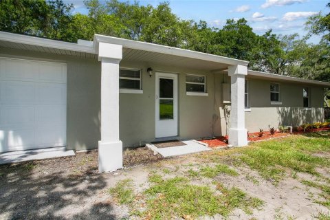 Villa ou maison à vendre à Kissimmee, Floride: 4 chambres, 168.52 m2 № 1309124 - photo 2