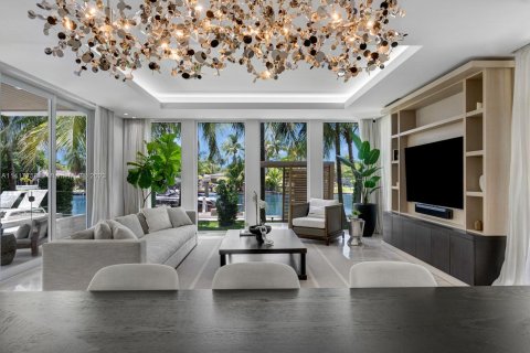 Villa ou maison à vendre à Miami Beach, Floride: 5 chambres, 486.71 m2 № 612995 - photo 3