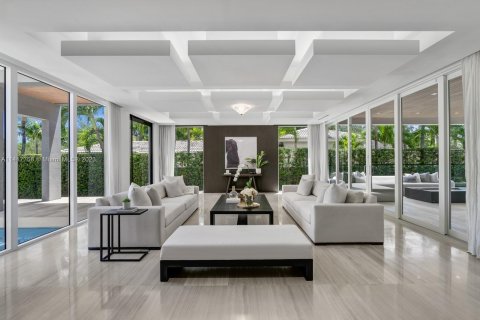 Villa ou maison à vendre à Miami Beach, Floride: 5 chambres, 486.71 m2 № 612995 - photo 9