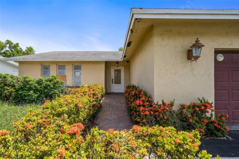 Villa ou maison à vendre à Fort Lauderdale, Floride: 3 chambres, 152.36 m2 № 1305729 - photo 3