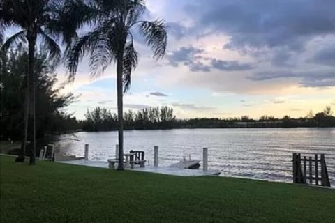 Appartement à louer à Deerfield Beach, Floride: 1 chambre, 111.48 m2 № 1221381 - photo 1