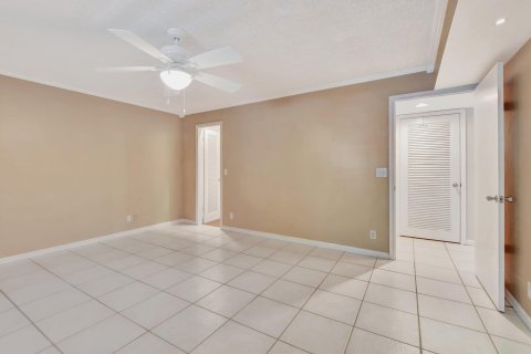 Condo in Boca Raton, Florida, 1 bedroom  № 1221456 - photo 19